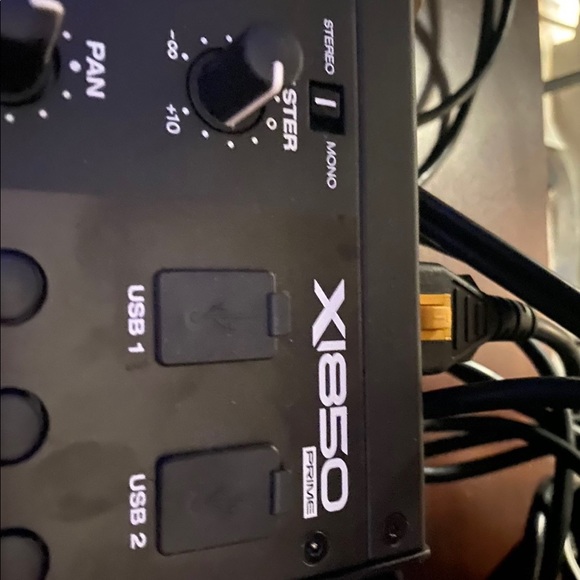 Meet your Posher, Diego - Picture 3 of 4